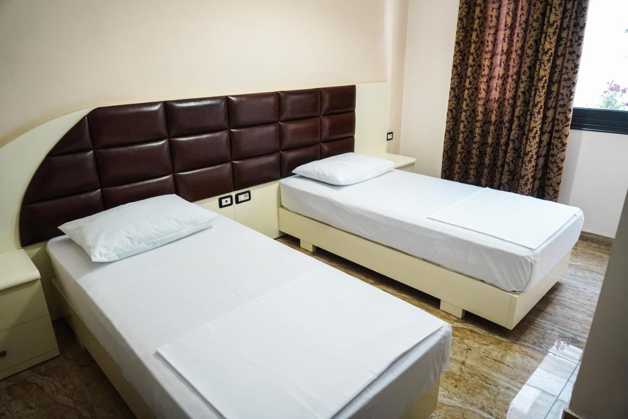Hotel Magic Гирокастра Экстерьер фото
